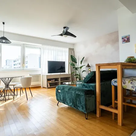 Avantgarde 5 Min Walk Beach&old Town Apartment