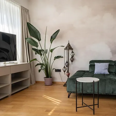 Apartment Avantgarde 5 Min Walk Beach&old Town