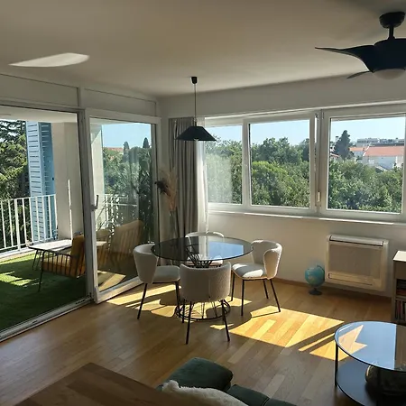 Apartment Avantgarde 5 Min Walk Beach&old Town